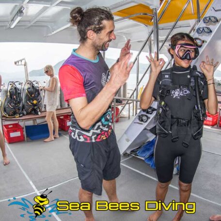seabees-STINGRAY-dive-deck-buddy-check-2